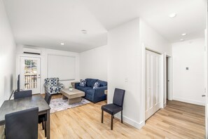 Living area - Stylish Suite 307 by Downtown & Convention Center! (Hot Springs)