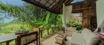 LeLangit Eco Cabin