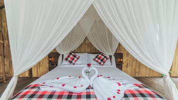 Luxury Villa, Hill View | In-room safe, desk, iron/ironing board, free WiFi