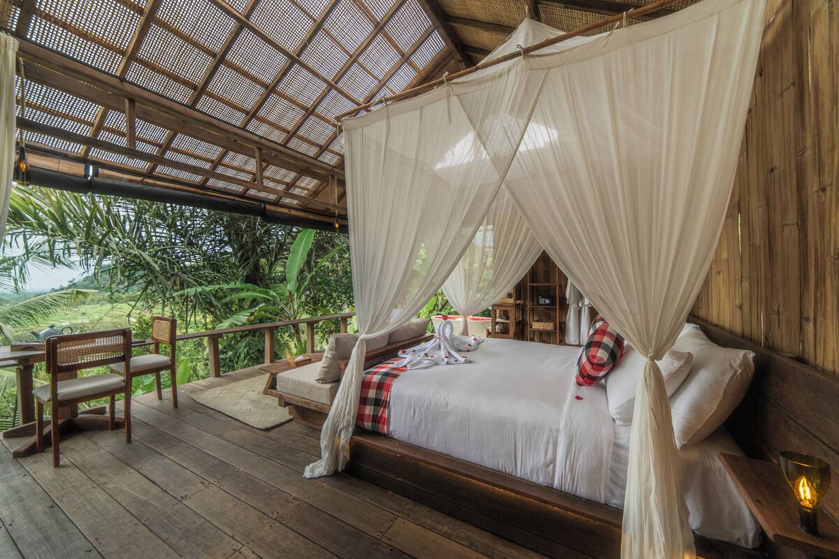 Luxury Villa, Hill View