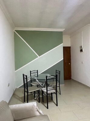 Interior - 2-bedroom apartment in middle of Amman
Great for family (Amman)