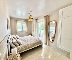 3 bedrooms, iron/ironing board, free WiFi, bed sheets - Casa Lucía with beautiful views (CANILLAS DE ACEITUNO)