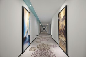 Handrails in hallways