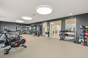 Fitness facility - Blueground | The Village, fitness center, nr Liberty State Park (Jersey City)