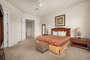 5 bedrooms, desk, iron/ironing board, WiFi - 5BR home w private heated pool (Kissimmee)