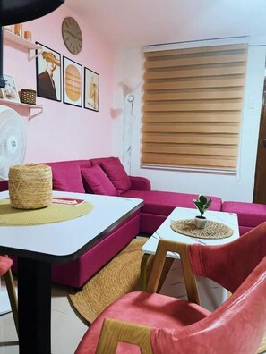 Apartemen Deluks, dapur | Tempat makan