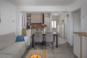 TV - Susi's Holiday Home, Pula, Croatia (Pula)