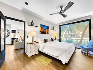 2 bedrooms, desk, iron/ironing board, free WiFi - Ground Floor Waterside Townhome! Heated Pool/Garage! (Chandler)