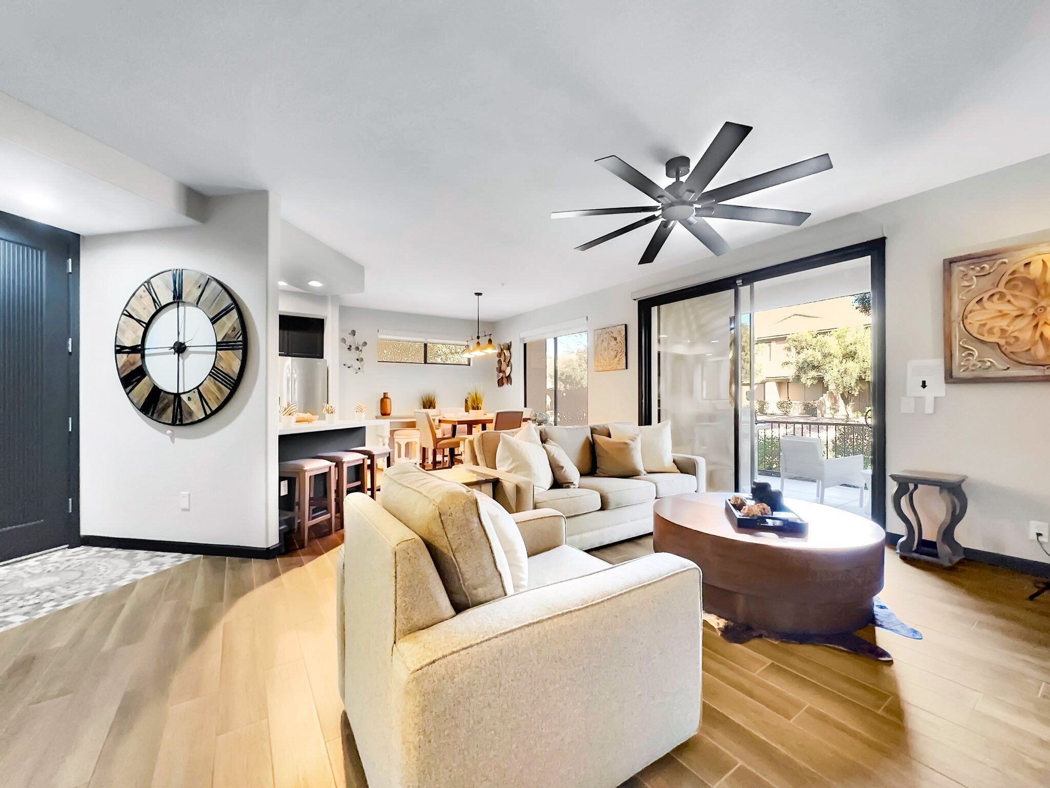 2br W Lake View, Community Pool/spa! - Chandler, AZ