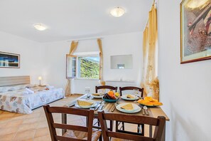 Dining - Residence Argentiera Studio Sea View, Miniera dell’Argentiera, Italy (Miniera dell’Argentiera)
