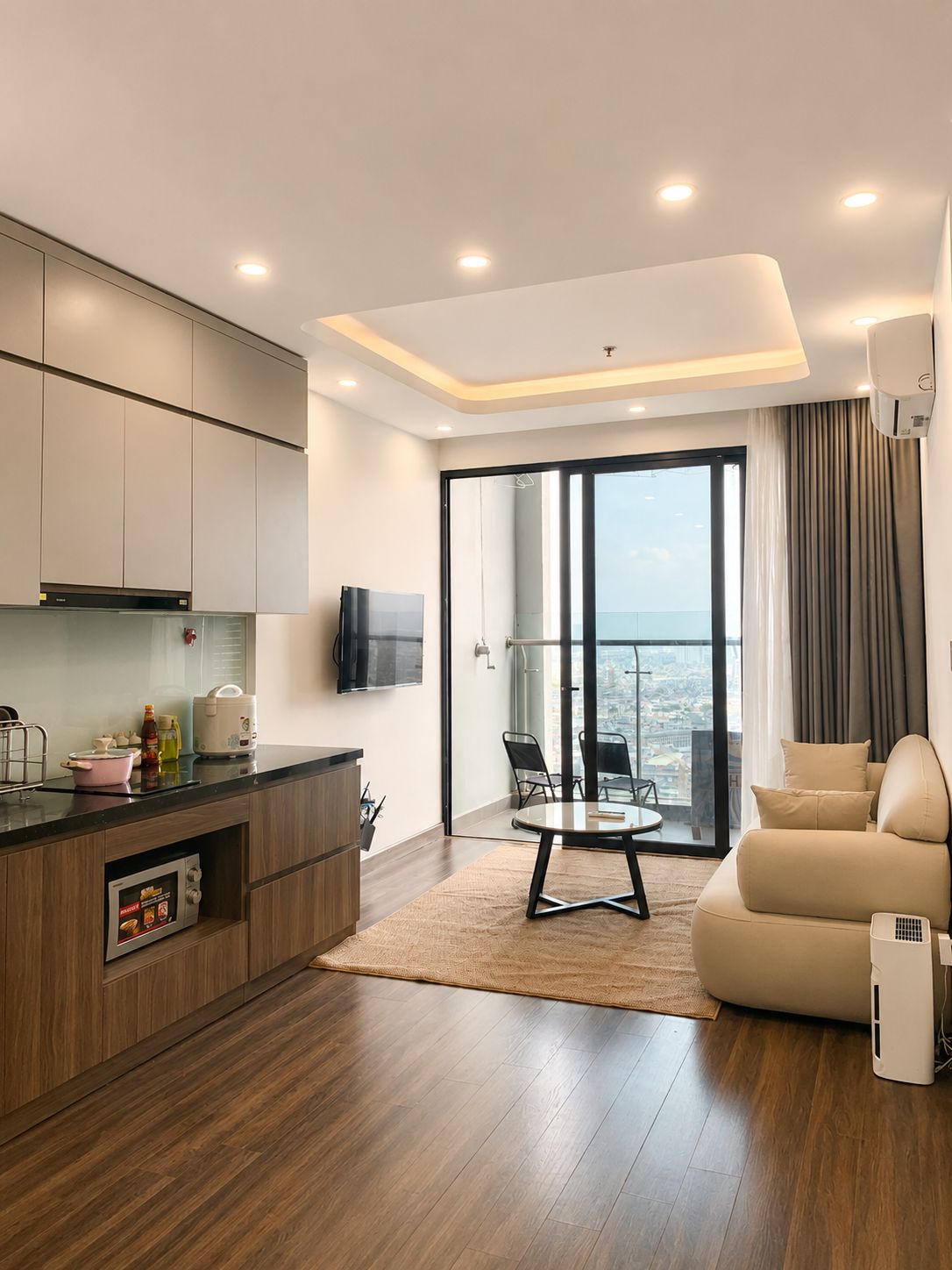 Family Apartment, Balcony, City View