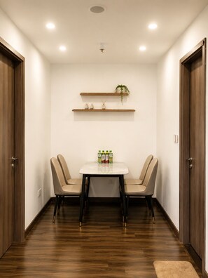 Family Apart Daire, Balkon, Şehir Manzaralı | Ücretsiz kablosuz İnternet 
