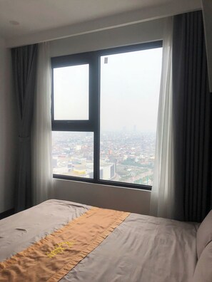 Family Apartment, Balcony, City View - X-Stay Bloom (Lê Chân)