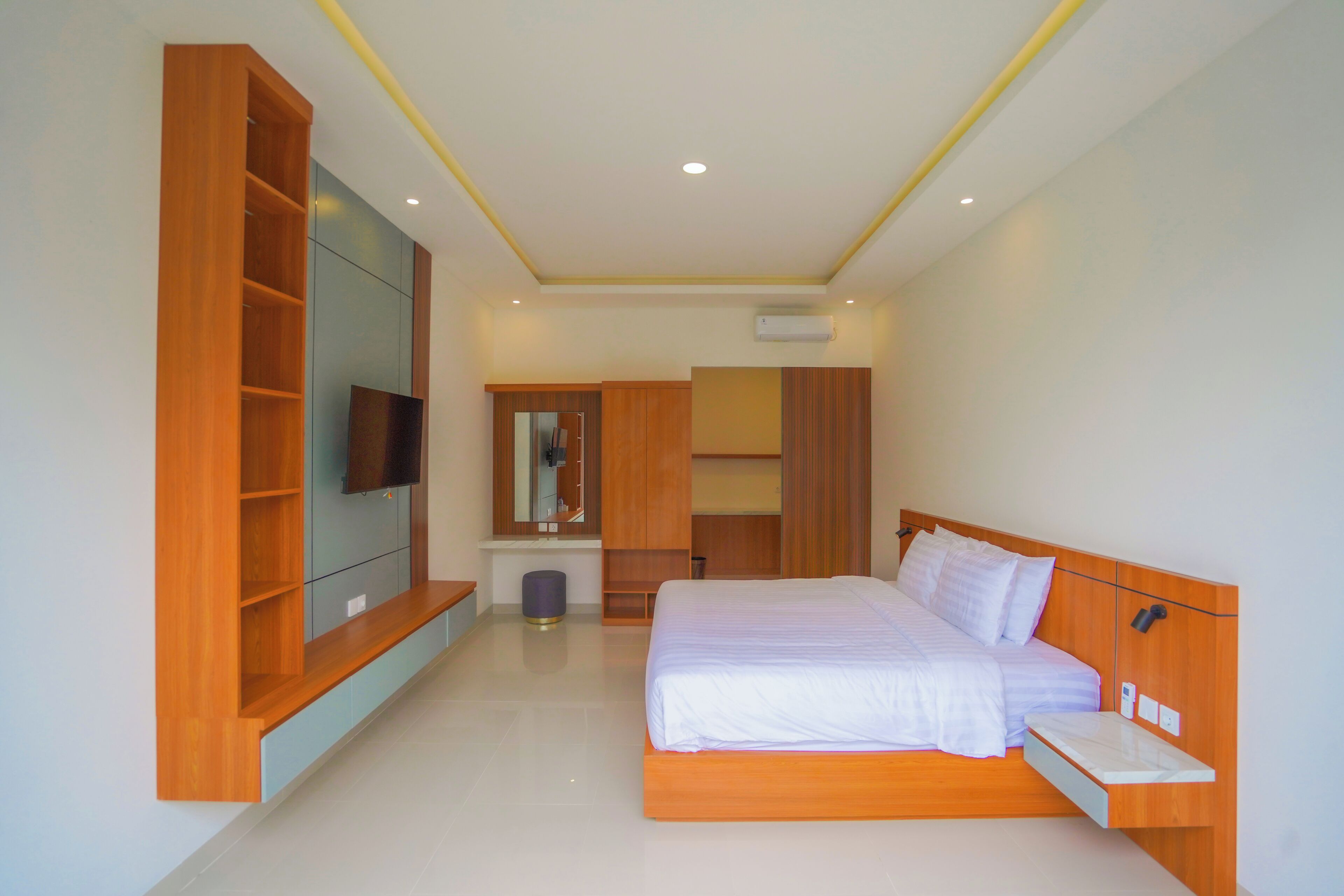 Deluxe Room, Pool View