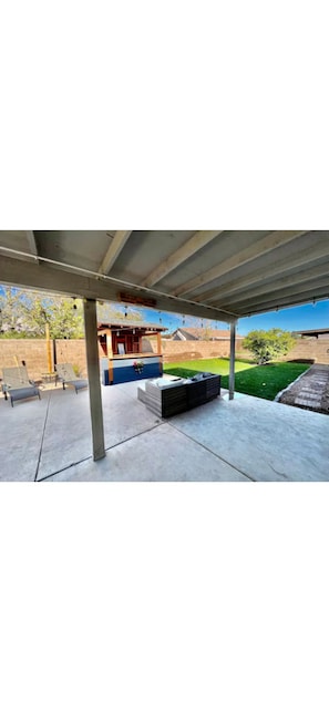 Terrace/patio - 3-Bedroom Home Near Stadium, Westgate, VAI Resort & Mattel Adventure Park (Glendale)