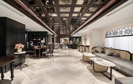 Lobby. Luxe Paradise Suites Hotel & Spa