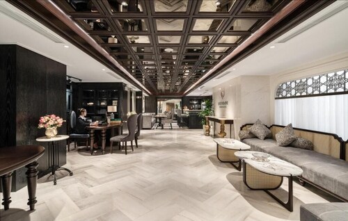 Luxe Paradise Suites Hotel & Spa