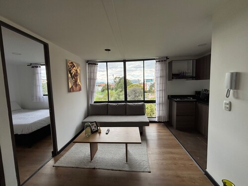 Central apartment near the airport, terminal, US embassy, etc.