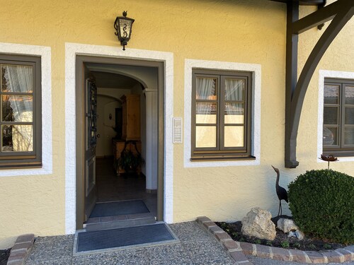 Apartment no. 3 living/bedroom, sep. Kitchen, west-facing balcony, elevator in the house 30 sqm