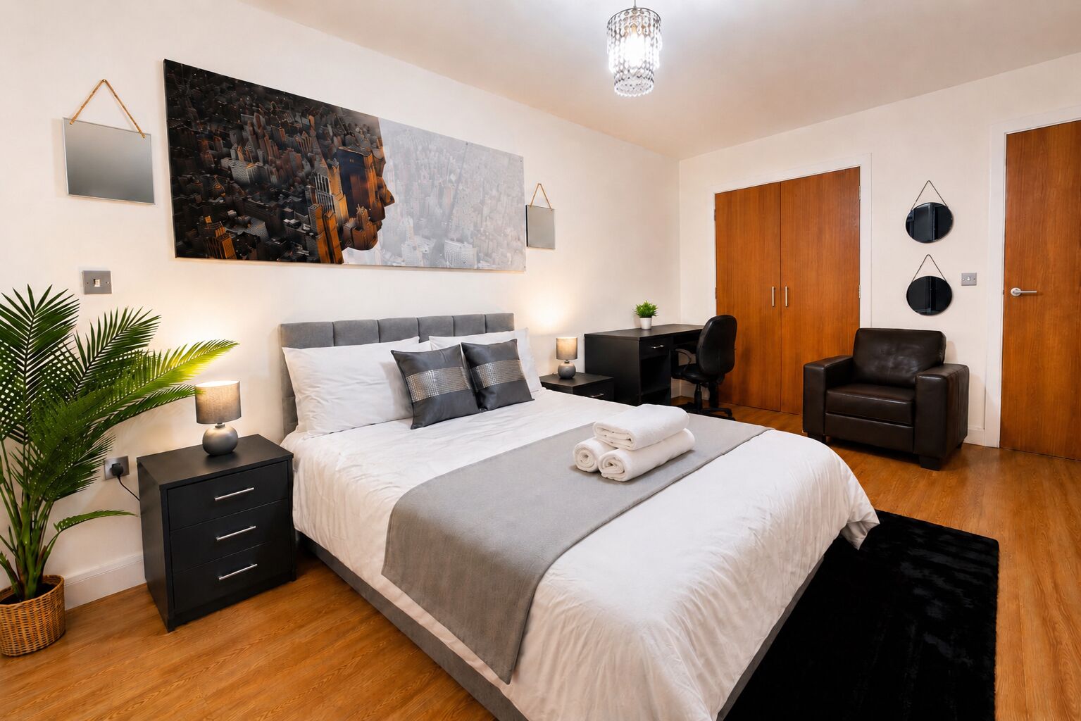 1 bedroom, in-room safe, desk, iron/ironing board