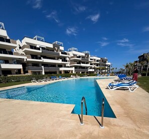 Pool - Stunning Penthouse
Apartment - sea views, spa, gym (Orihuela)