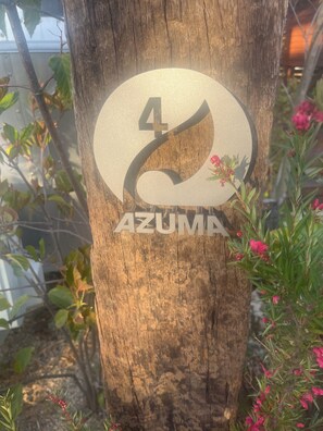 Habitación con 2 camas individuales, vistas al jardín | Detalle del exterior