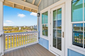 Property grounds - Luxury Palmilla home w/ gas grill & views - pool, gym, beach, & golf access (Port Aransas)