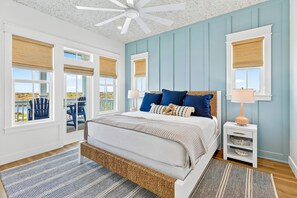 4 bedrooms, iron/ironing board, Internet, bed sheets - Luxury Palmilla home w/ gas grill & views - pool, gym, beach, & golf access (Port Aransas)