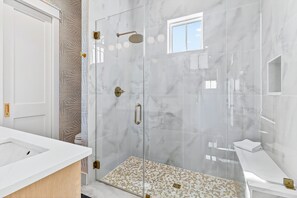 Hair dryer, towels - Luxury Palmilla home w/ gas grill & views - pool, gym, beach, & golf access (Port Aransas)