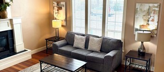 Baldwin Retreat | Spacious Stay w/ 3 King Beds