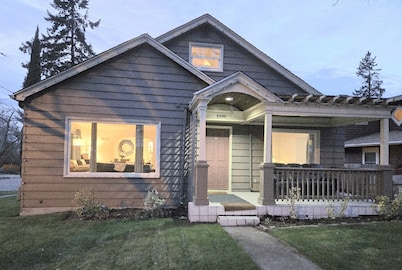 NEW LISTING! 5 Bedrooms. Just 5 Blocks from UO and Hayward Field. Dog-Friendly!