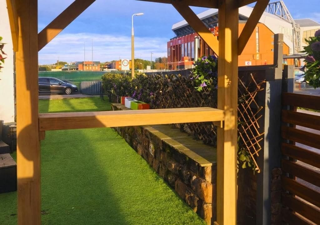 Khuôn viên nơi lưu trú