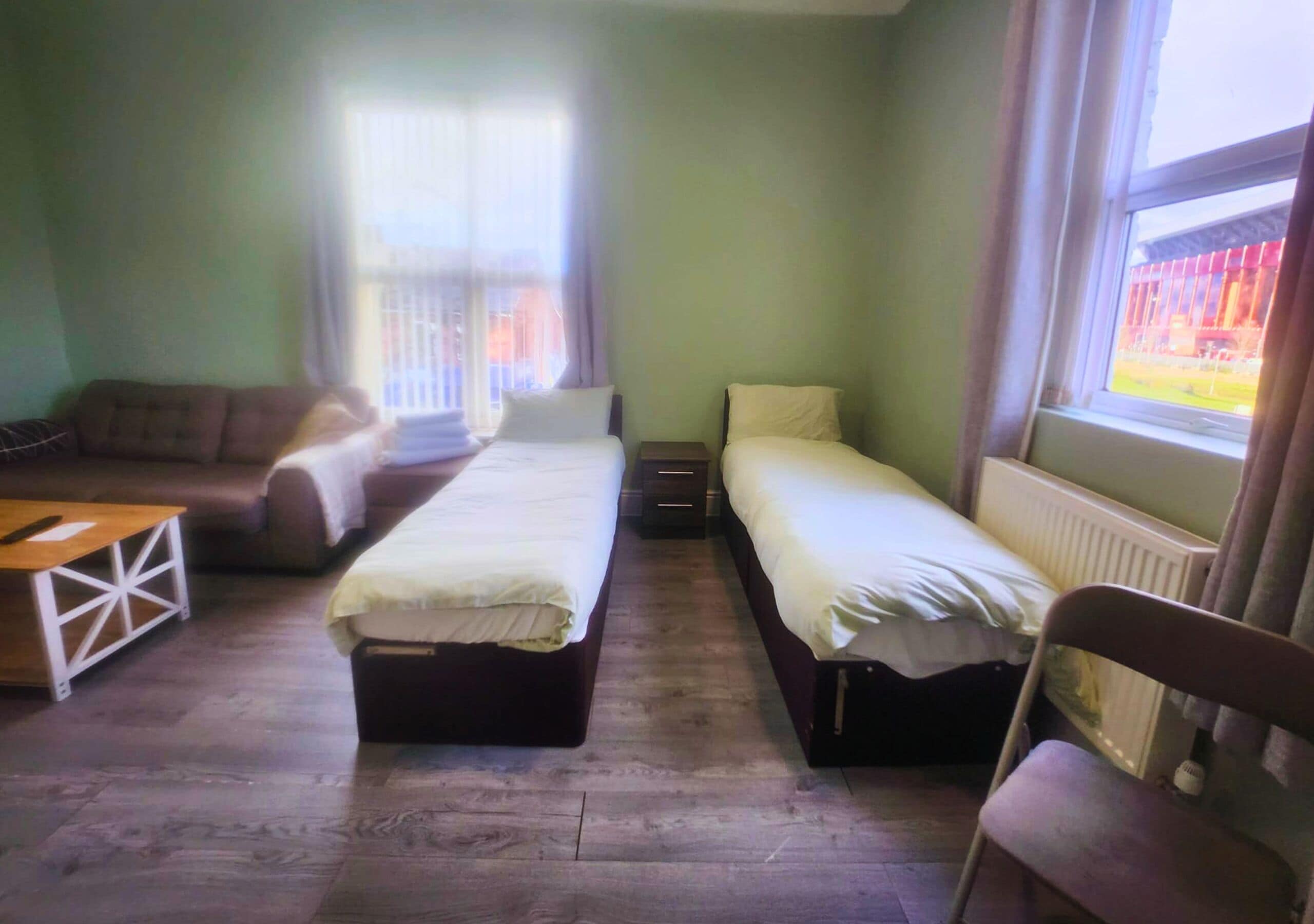 Habitación familiar, baño privado, vista al jardín