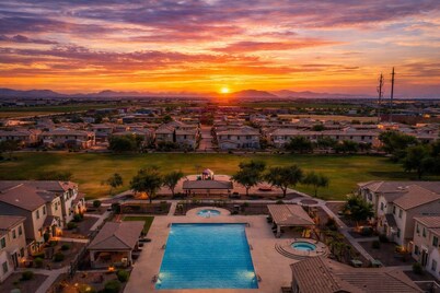 Sleeps 8 Or More - Welcome to our "Castle" in the desert! 4-Bed 3-Bath two Story