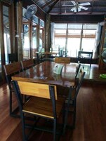 Standard Room | Dining