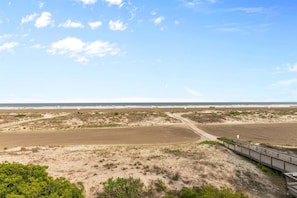 Beach - Beachfront Paradise at The Summer Sands with Ocean Views (North Wildwood)