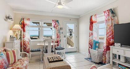 Beachfront Paradise at The Summer Sands with Ocean Views