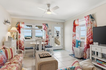 Beachfront Paradise at The Summer Sands with Ocean Views