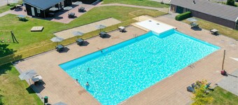 Lodge de safari de luxe avec sanitaires privés