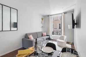 TV - TheBlueStay 253 - Cozy apartment - Paris 12th (Paris)