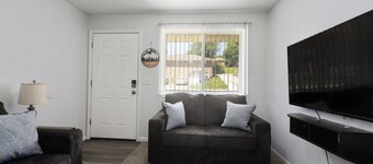 4867  2BR  apt/15 minutes from airport/Downtown