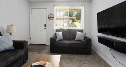 4867 2BR apt/15 minutes from airport/Downtown