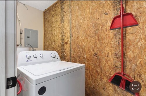 4867  2BR  apt/15 minutes from airport/Downtown