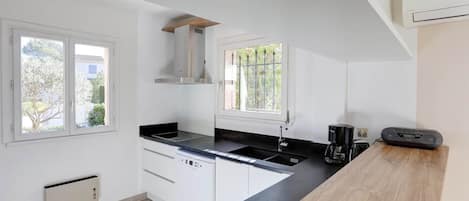 Fridge, microwave, oven, dishwasher