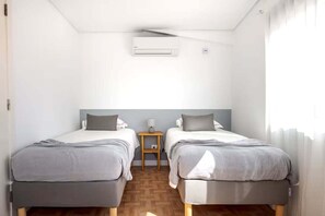 Room - GuestReady - Beachside House with Ocean View (Ponta Delgada)