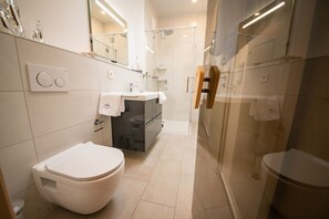 Classic House, 3 Bedrooms | Bathroom - Baltic Village in Damp am Ostseestrand (Damp)