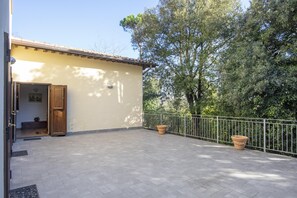 Classic House, 2 Bedrooms | Exterior - Holiday Home in Citerna Near Castello Bufalini (Citerna)