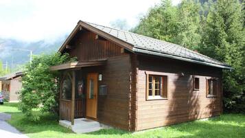 Classic Chalet, 3 Bedrooms | Exterior