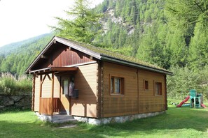 Classic Chalet, 3 Bedrooms | Exterior - Holiday Home in Nysted by Baltic Sea (Saas-Balen)