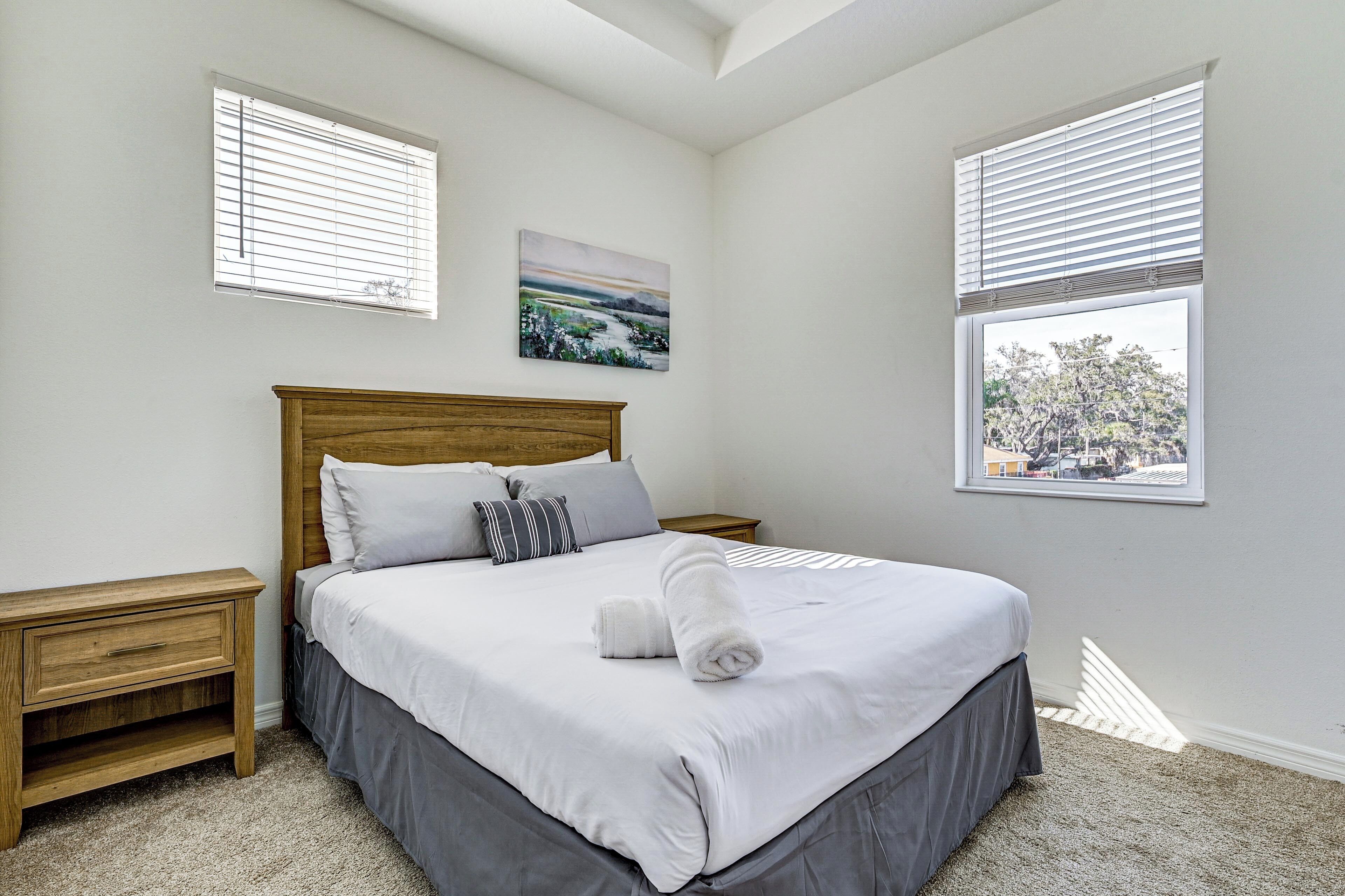 3 bedrooms, iron/ironing board, Internet, bed sheets